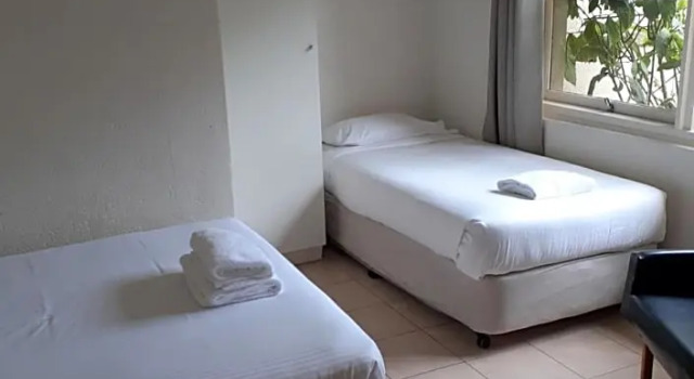 Семейный номер Standard Belmont Palms Motel