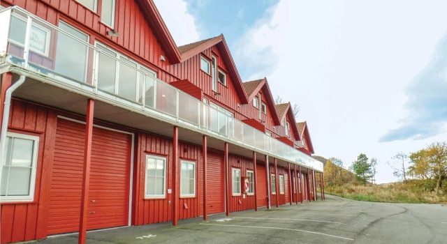 Awesome Apartment in Lindesnes With 3 Bedrooms