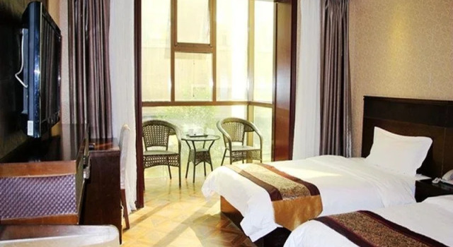 City Garden Business Hotel, Забронировать Отель Shibei District Циндао