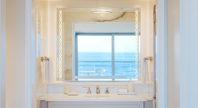 Номер Standard с балконом Surf & Sand Laguna Beach