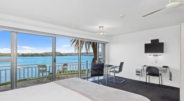 Студия Premier с видом на воду The Tauranga on the Waterfront