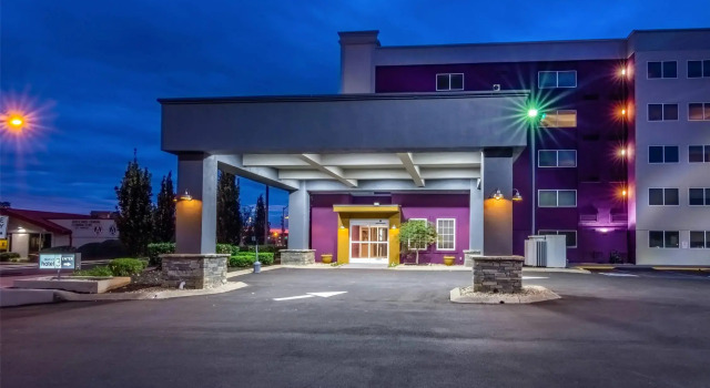La Quinta Inn Chattanooga, Rezerwuj Hotel Hotele w Southside z basenem, Basen