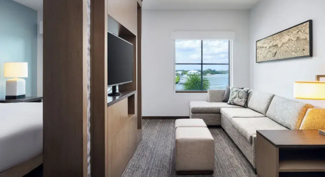 Двухместная студия люкс Hyatt House Naples 5th Avenue