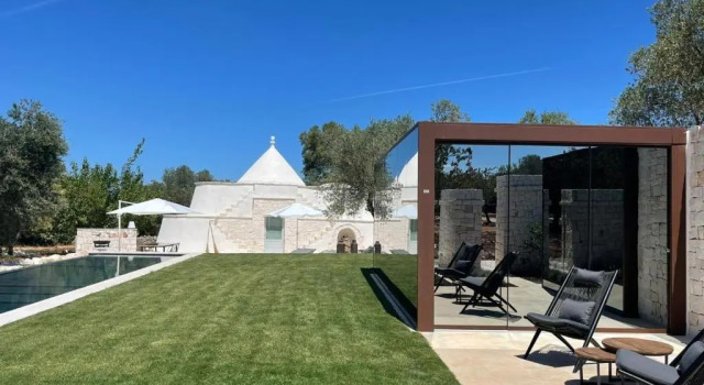 Вилла OSTUNI MIRROR trullo and mirror house