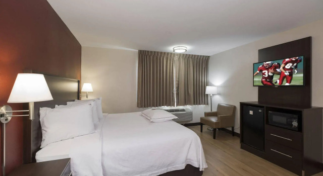 Red Roof Inn PLUS+ Poughkeepsie, Rezervasyon Otel Poughkeepsie Hudson Valley
