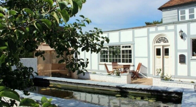 The Beach Sun Retreat, Đặt Khách sạn Burmarsh Kent