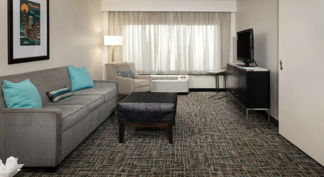 Двухместный полулюкс Crowne Plaza Memphis Downtown by IHG