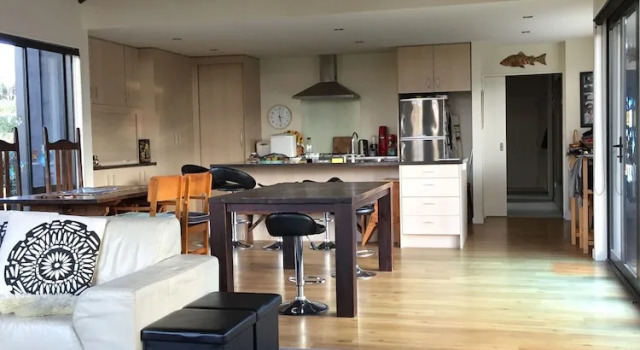 Quail Rise - Home with spectacular views, Забронировать Дом для отпуска Лоуэр-Шотовер 