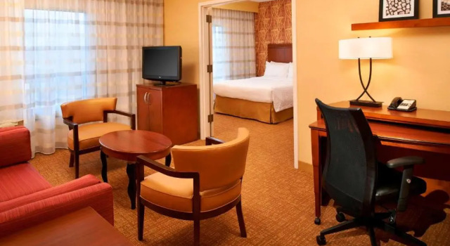Четырёхместный номер Standard Comfort Inn & Suites Arlington Heights - Buffalo Grove