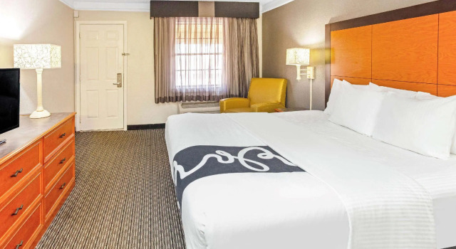 Двухместный номер Standard La Quinta Inn by Wyndham Wichita Falls Event Center North
