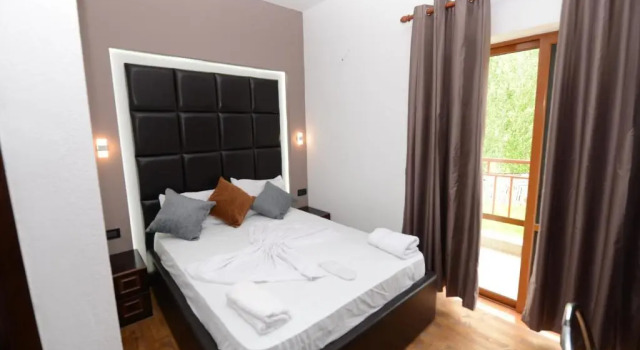 Двухместный номер Standard с балконом Hotel Victoria