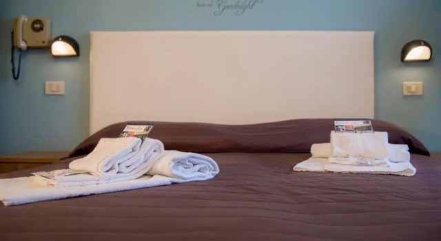 Трёхместный номер Standard Hotel Vela DOro
