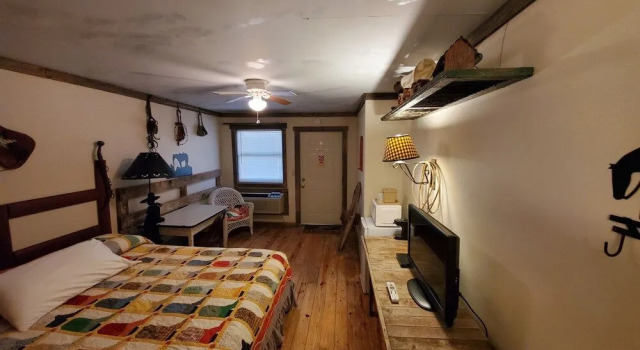 Jamesport Inn, Prenota Locanda Trenton Missouri