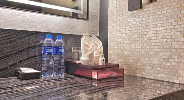 Номер Deluxe Mels Weldon Dongguan Humen