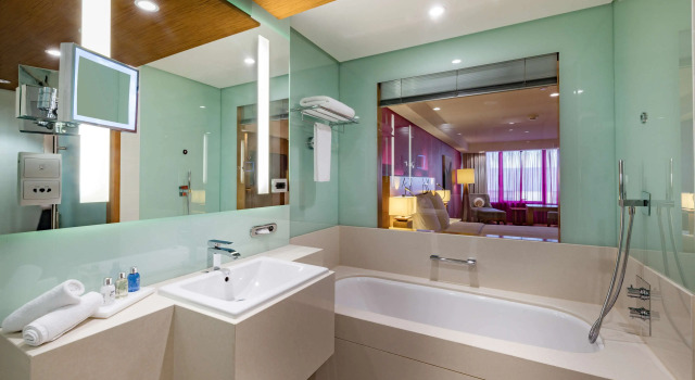 Номер Superior Radisson Blu Hotel, Kuwait