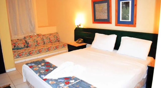 Номер Standard Jewels La Perla Hotel