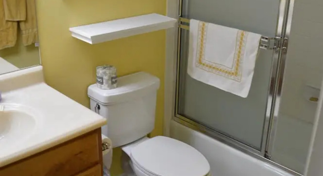Коттедж Comfort с 2 комнатами с видом на канал Cove II 314F 2 Bedroom Holiday home By Midnight Cove II