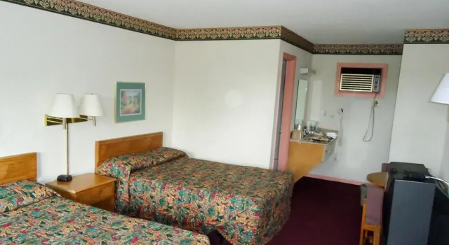 Rodeway Inn, Забронировать Отель Джонсвилль 
