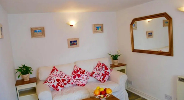 Sleeps14 Seaside Luxury House on the Suffolk Coast, Забронировать Отель Саксмандем Суффолк, рядом с Музей Саксмандема