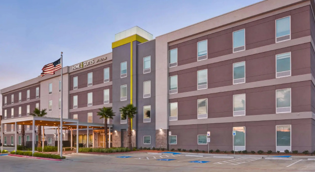 Четырёхместный люкс Home2 Suites By Hilton Baytown