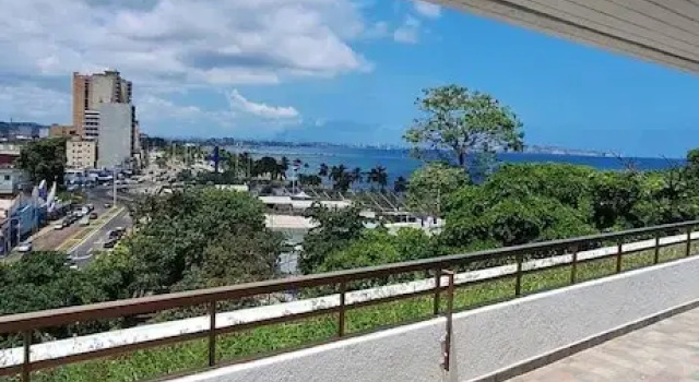 Полулюкс Hotel paradise Puerto la Cruz