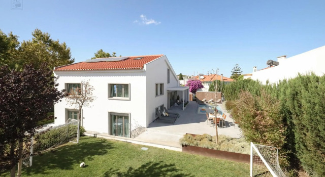Santa Joana Residence with Garden and heated pool