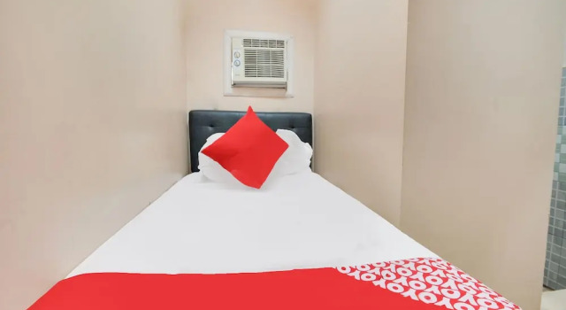 Номер Economy OYO 912 Fb Suites