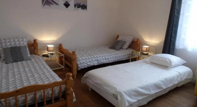 Gîte Vaumas, 4 pièces, 7 personnes - FR-1-489-160, Boek Hotel Vaumas 