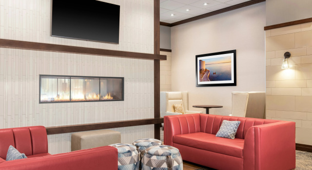 Hampton Inn & Suites Madison Downtown, Rezerwuj Hotel Madison Wisconsin