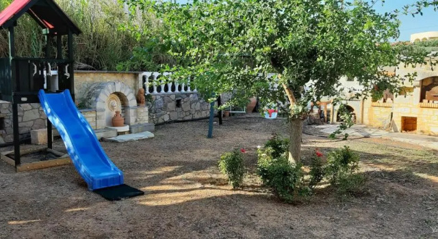 House of Light, Забронировать Отель Отели East Crete с парковкой, Парковка