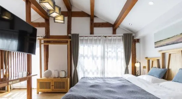 Люкс Lijiang Yunqi Holiday Guesthouse