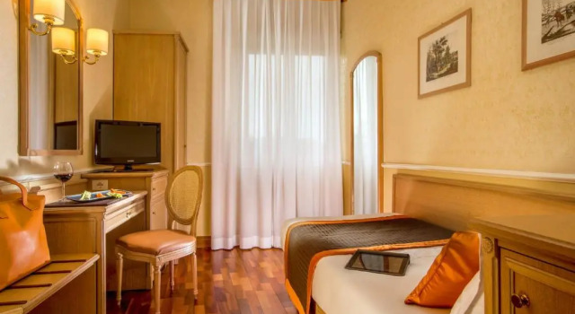 Номер Omnia Easy Hotel Santa Costanza by OMNIA hotels