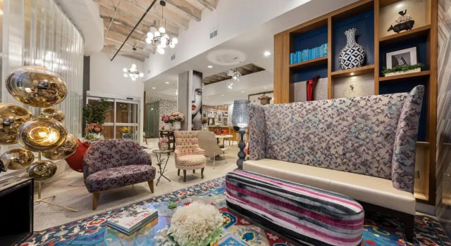 Spacious Insta-worthy Oasis steps from Night Life 360