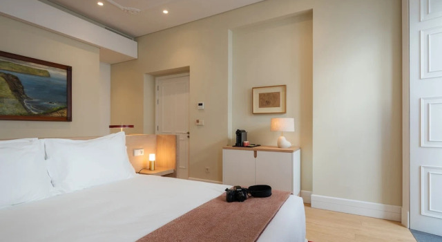 Номер Premium NINE DOTS Azorean Art Boutique Hotel