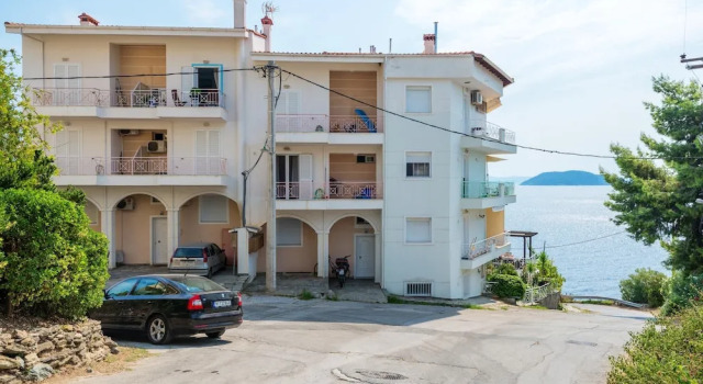 Apartment With 2 Bedrooms in Neos Marmaras, Chalkidiki, North Greece,