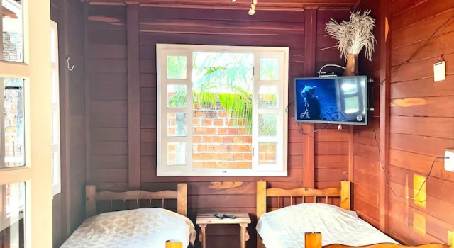 Vania's Cabin, Забронировать Отель «постель и завтрак» Баррейриньяс Мараньян