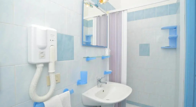 Standard Triple room with balcony Hotel Celeste