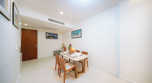 Люкс с балконом и с видом на сад The Pelican Residence & Suites Krabi