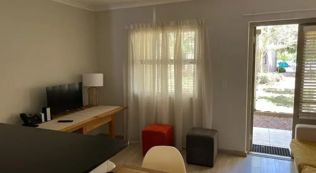 Happy Home Rondebosch, Забронировать Отель Отели Rondebosch 3 звезды, 3*