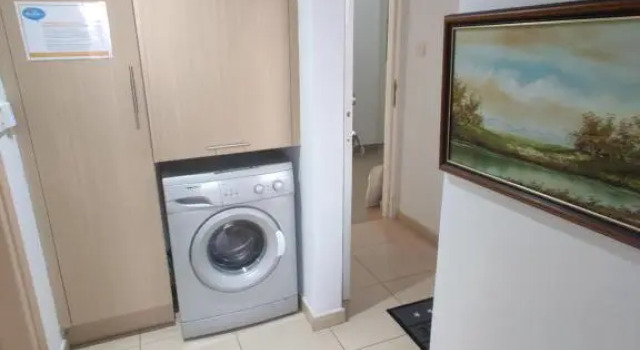 1 bedroom Flat steps from Da Costa Bay, Protaras with wifi, Boek Hotel Hotels in Protaras met parkeren, in de buurt van Neolithic Settlement, Parkeren