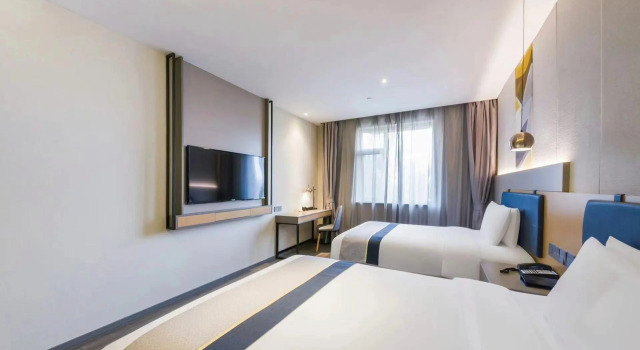Homeinn Selected Hotel (Changyi Jiaotong Street Zhongbai Building), Varaa Hotelli Changyi Shandong
