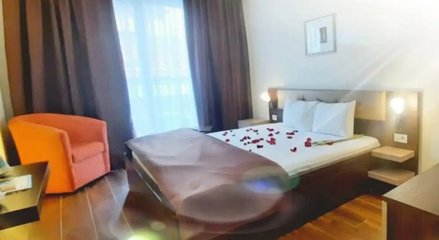 Hotel DOA, Забронировать Отель Отели Скопья 3 звезды, рядом с Saints Cyril and Methodius University of Skopje, 3*