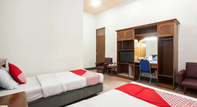Standard double chambre OYO 517 Hotel Arjuna Lawang