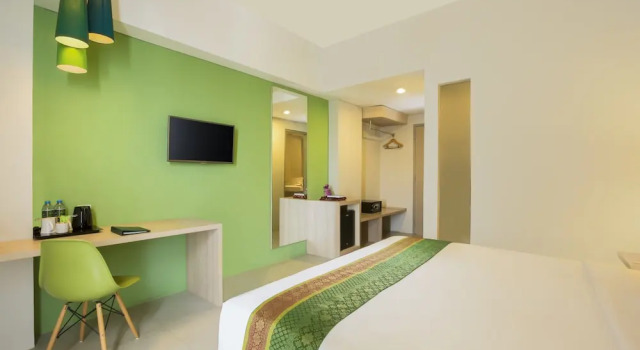 Kyriad Pesonna Pekanbaru, Rezervovat Hotel Hotely v Pekanbaru s bazénem, Bazén
