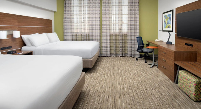 Четырёхместный номер Standard Holiday Inn Express San Antonio North Riverwalk Area by IHG