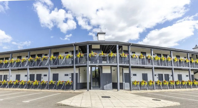 Kingfisher Country Club, Reservar Hotel Deanshanger Northamptonshire County