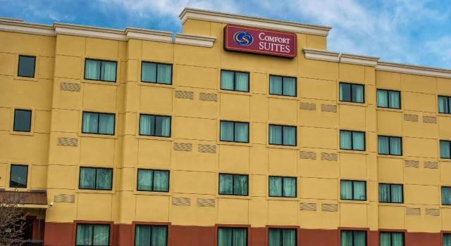 Четырёхместный номер Standard Holiday Inn Express & Suites Leesburg - Historic District by IHG