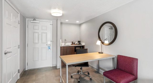Студия Hampton Inn & Suites Lathrop