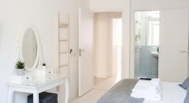 Апартаменты White Fanti Apartment