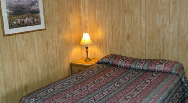 Ranch House Motel, Забронировать Мотель Бозман Bridger Bowl, рядом с Bozeman Deaconess Hospital